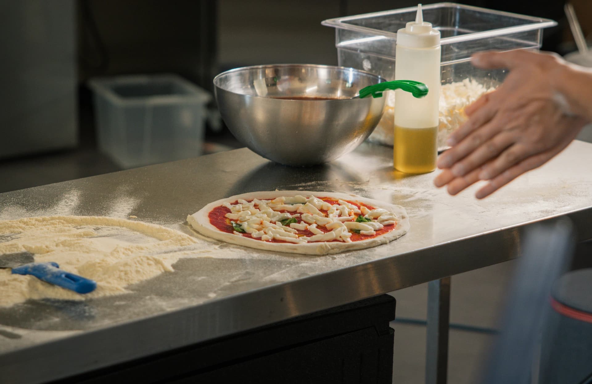 Fornoza team working the oven during service